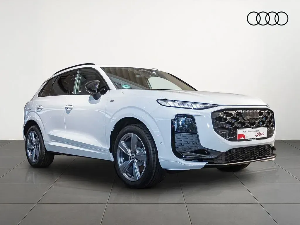 Gebraucht Audi Q3 S-Line 150 PS (110 kW) 2025 Gletscherweiß metallic SUV