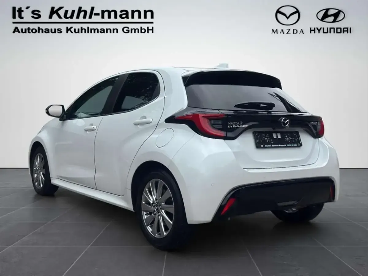 Gebraucht Mazda 2 116 PS (85 kW) 2022 Northern white pearl Kleinwagen