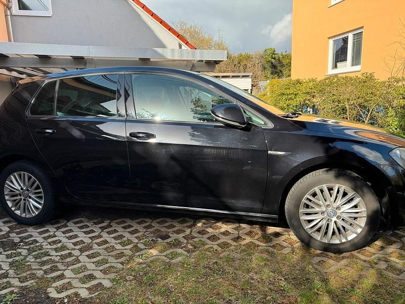 Gebraucht VW Golf VII Cup 105 PS (77 kW) 2014 Schwarz Limousine