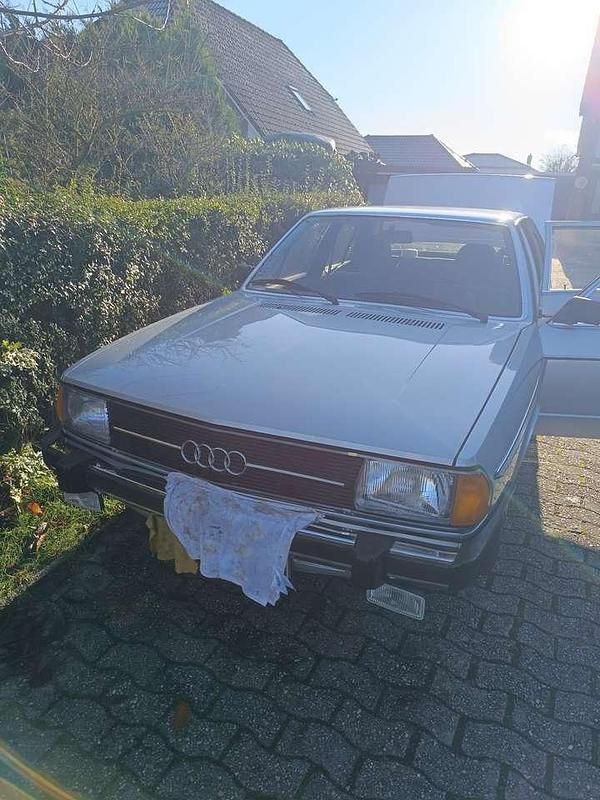 Usata Audi 100 86 CV (63 kW) 1978 Argento Coupé