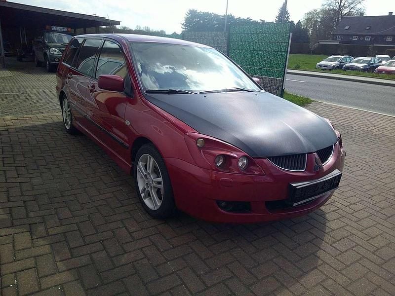 Gebraucht Mitsubishi Lancer 135 PS (99 kW) 2003 Rot Kombi