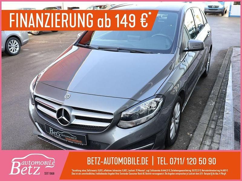Grau Gebraucht 2018 Mercedes B180 Style Van / Kleinbus | 15.990 € (Fairer Preis) - Bild 1/4