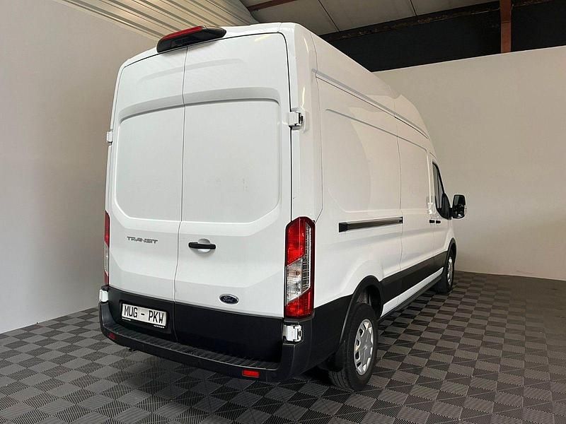 Gebraucht Ford Transit Trend 185 PS (136 kW) 2021 Weiß Van / Kleinbus
