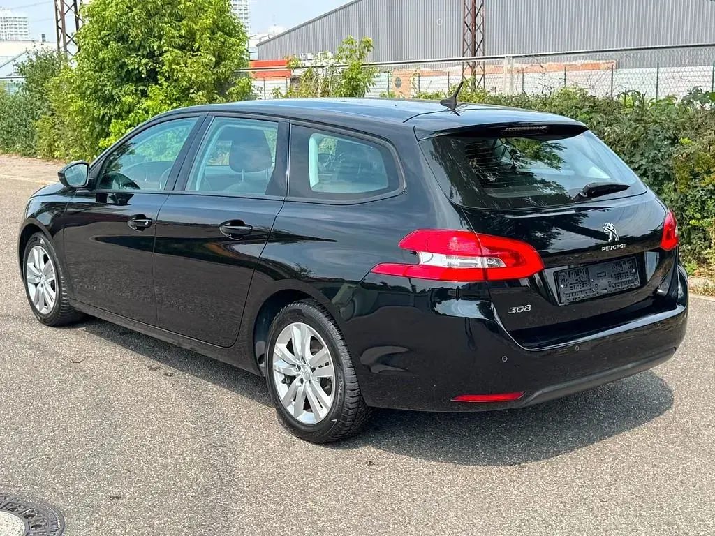 Gebraucht Peugeot 308 SW 131 PS (96 kW) 2019 Kombi