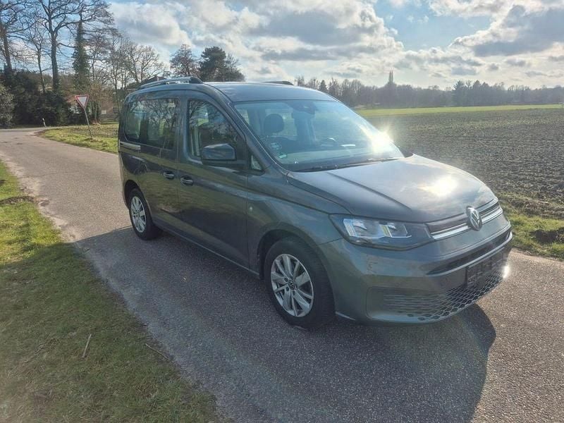Gebraucht VW Caddy Life 114 PS (83 kW) 2023 Grau Van / Kleinbus