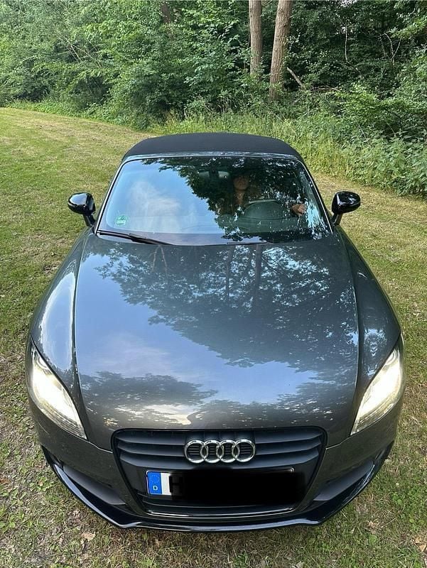 Grau Gebraucht 2014 Audi TT Roadster S-Line Cabrio | 21.000 € (Fairer Preis) - Bild 1/4