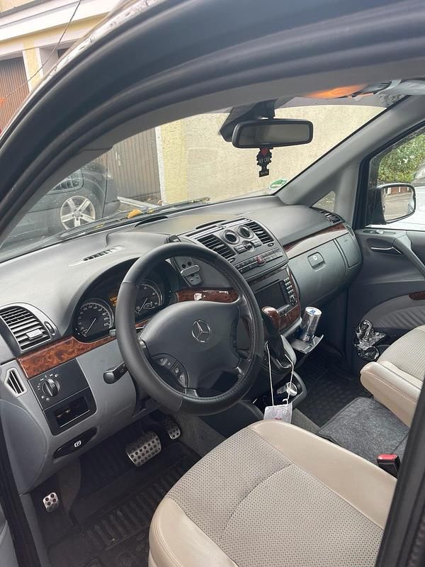 Gebraucht Mercedes Viano 150 PS (110 kW) 2008 Schwarz Van / Kleinbus