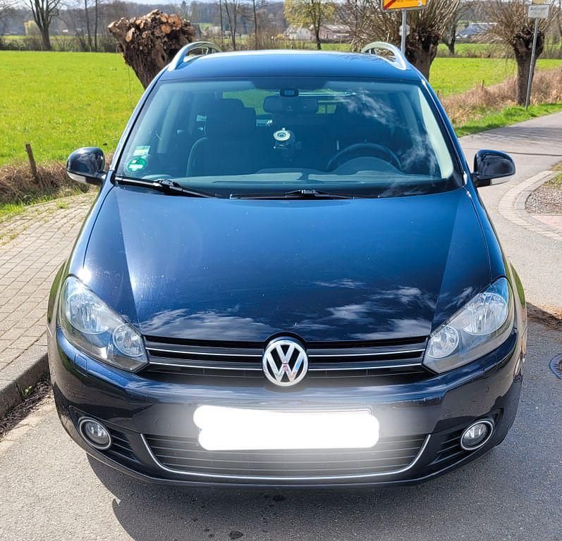 Gebraucht VW Golf VI Style 122 PS (89 kW) 2011 Blau Kleinwagen