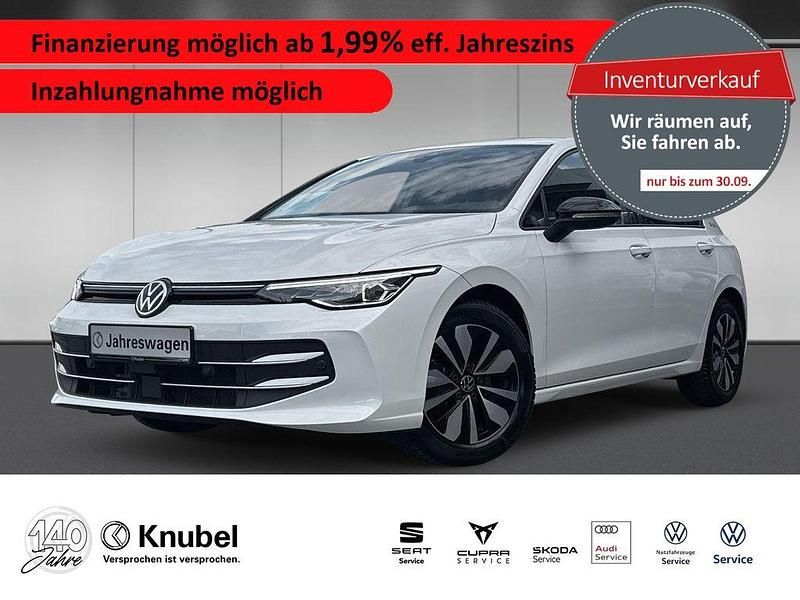 Weiss Gebraucht 2024 VW Golf VIII Goal Limousine | 30.990 € (Guter Preis) - Bild 1/4