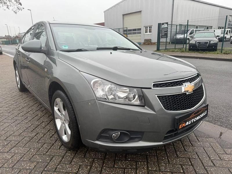 Gebraucht Chevrolet Cruze LT 141 PS (103 kW) 2010 Grau Limousine