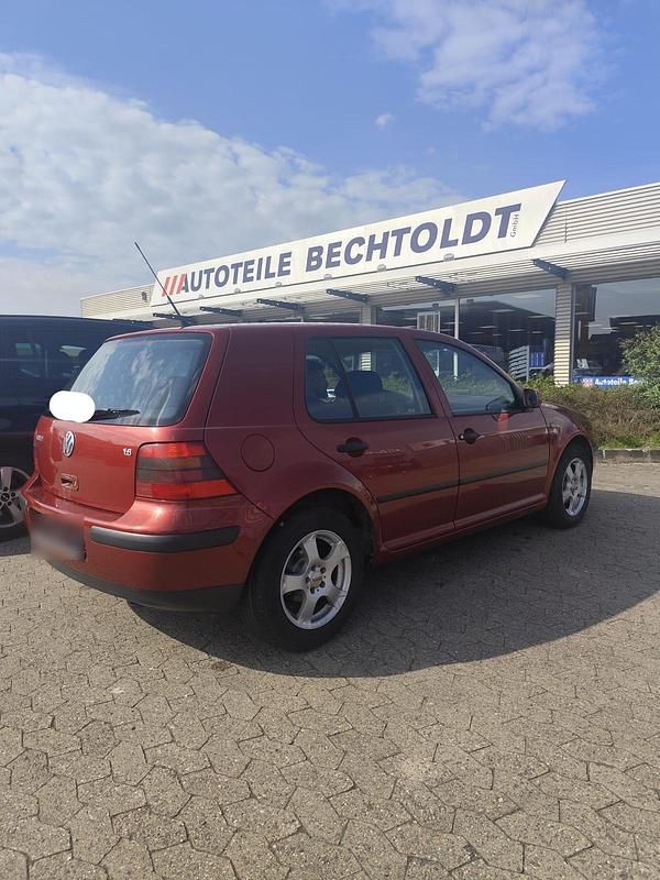 Gebraucht VW Golf IV 101 PS (74 kW) 1998 Rot Kleinwagen