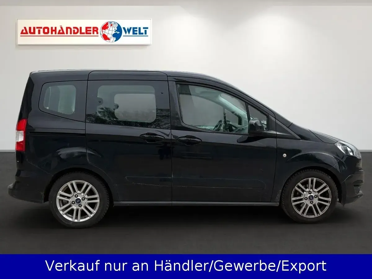 Gebraucht Ford Tourneo Courier 101 PS (74 kW) 2017 Schwarz Van / Kleinbus