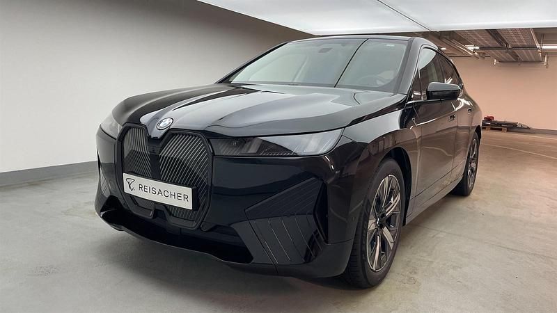 Saphirschwarz Gebraucht 2025 BMW iX SUV | 70.990 € - Bild 1/4