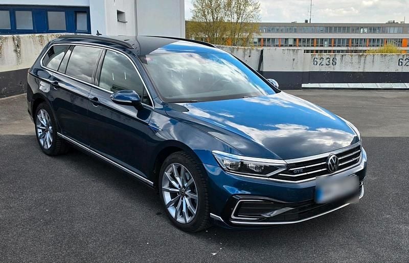 Gebraucht VW Passat GTE 218 PS (160 kW) 2020 Blau Kombi