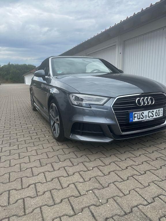 Grau Gebraucht 2018 Audi A3 Cabriolet Sport Cabrio | 21.400 € (Fairer Preis) - Bild 1/4