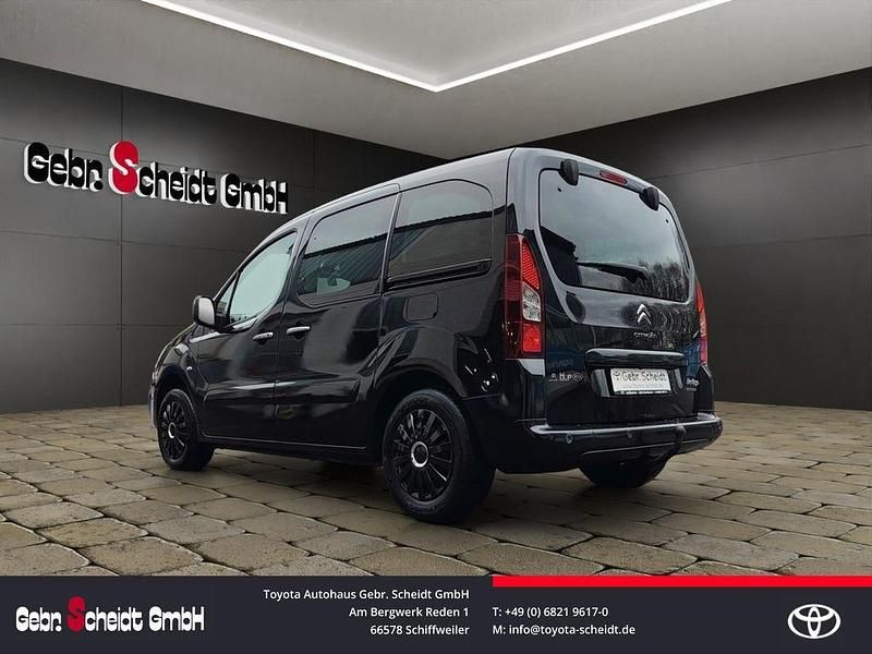 Gebraucht Citroën Berlingo SELECTION 99 PS (72 kW) 2017 Schwarz Van / Kleinbus