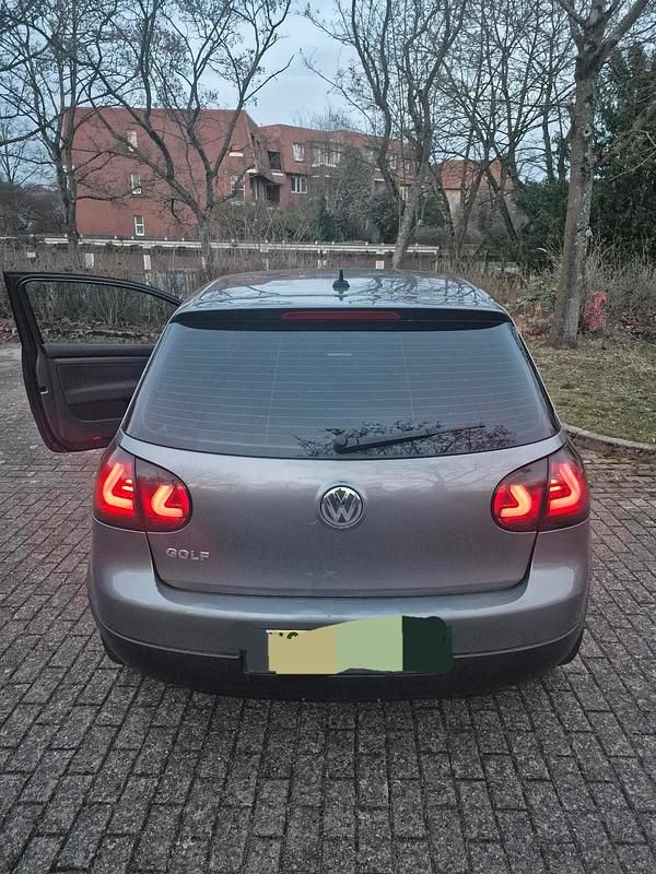 Gebraucht VW Golf V 102 PS (75 kW) 2006 Grau Kleinwagen