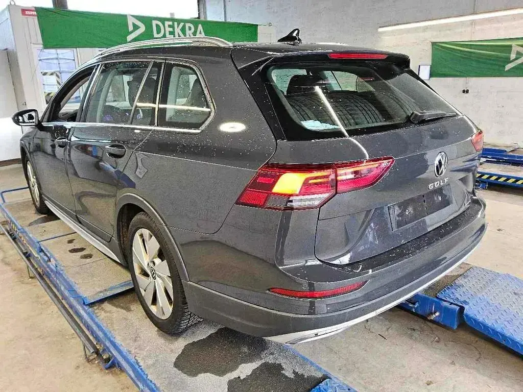 Gebraucht VW Golf Alltrack 200 PS (147 kW) 2022 Schwarz (metallic) Kombi