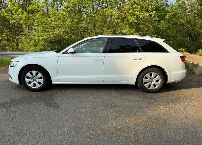 Gebraucht Audi A6 177 PS (130 kW) 2012 Weiß Kombi