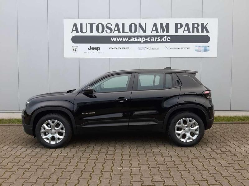 Gebraucht Jeep Avenger Altitude 101 PS (74 kW) 2024 Volcano black SUV