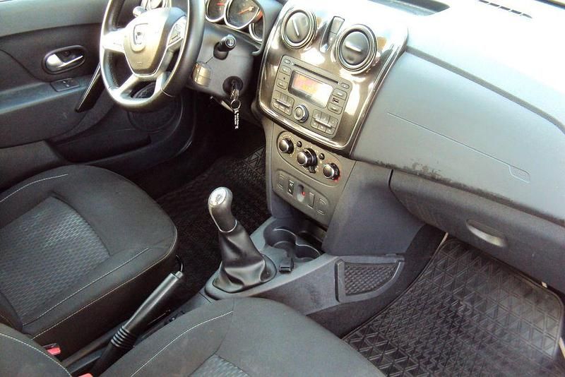 Gebraucht Dacia Logan MCV Comfort 90 PS (66 kW) 2018 Silber Kombi