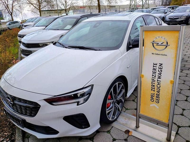 Gebraucht Opel Insignia 230 PS (169 kW) 2021 Schneeweiss/summitwhite/arctic Kleinwagen