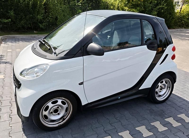 Weiß Gebraucht 2012 Smart ForTwo Coupé Coupé | 4.990 € (Fairer Preis) - Bild 1/4