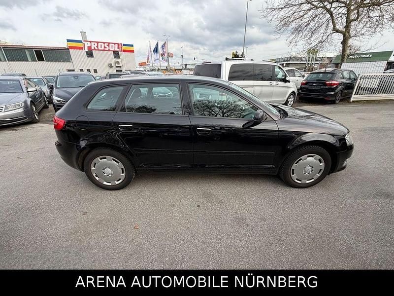 Gebraucht Audi A3 Attraction 102 PS (75 kW) 2010 Schwarz Kleinwagen