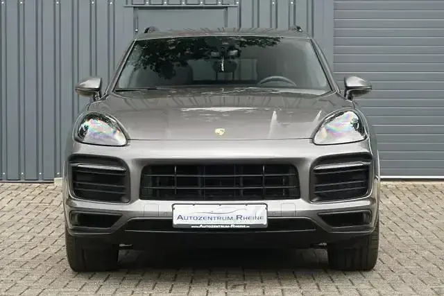 Gebraucht Porsche Cayenne GTS 460 PS (338 kW) 2021 Grau SUV