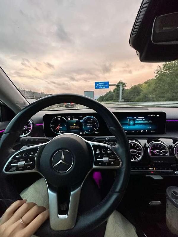 Gebraucht Mercedes 220 190 PS (139 kW) 2019