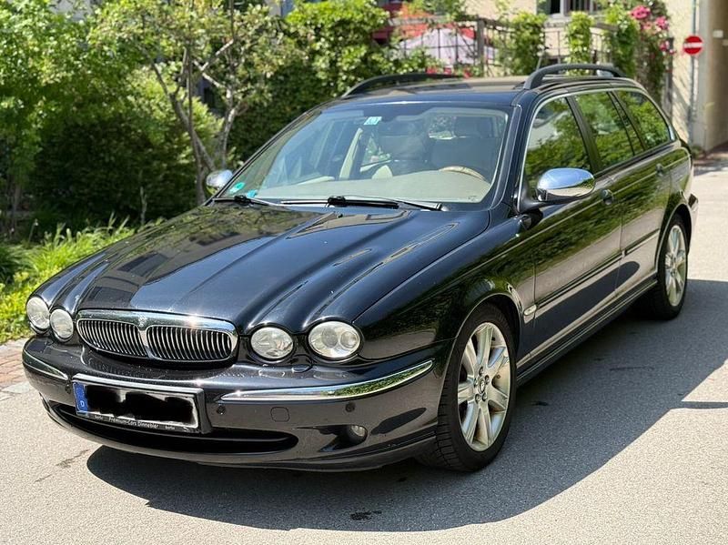 Schwarz Gebraucht 2007 Jaguar X-type Executive Kombi | 999 € (Guter Preis) - Bild 1/4