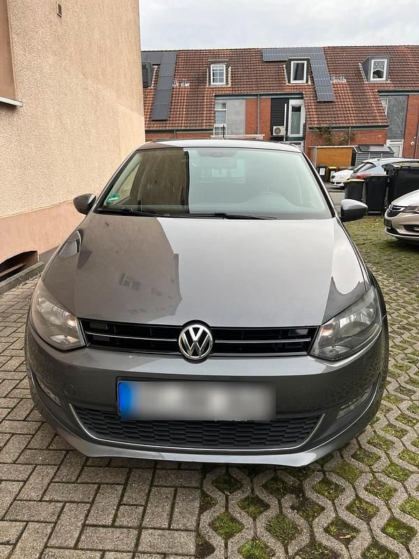 Grau Gebraucht 2013 VW Polo R Limousine | 5.900 € (Guter Preis) - Bild 1/4