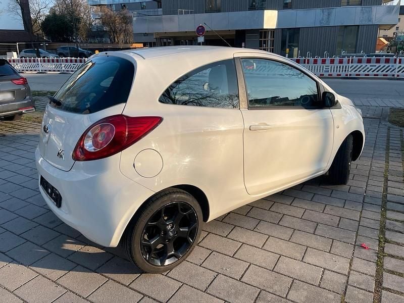 Gebraucht Ford Ka 80 PS (58 kW) 2015 Weiß Kleinwagen