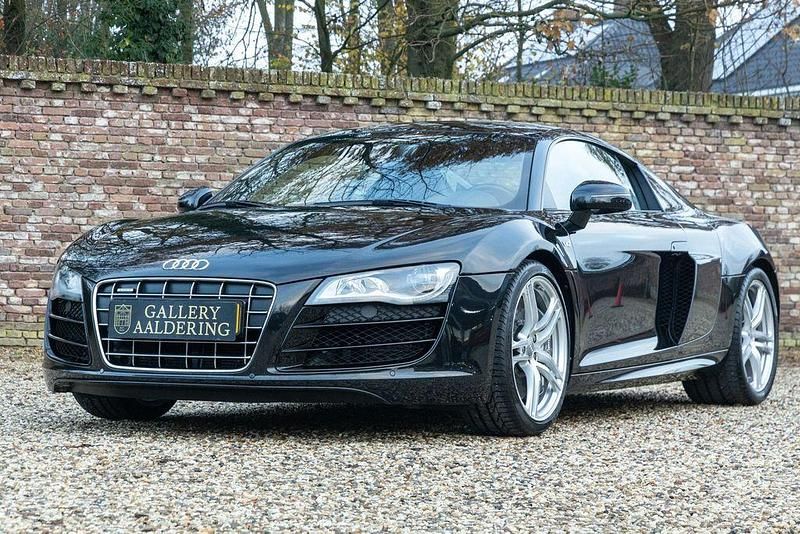 Schwarz Gebraucht 2011 Audi R8 Coupé Coupé | 79.500 € - Bild 1/4