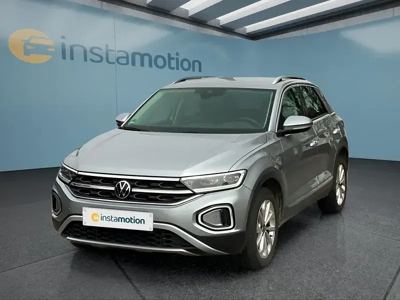 Usata VW T-Roc 116 CV (85 kW) 2023 Argento SUV