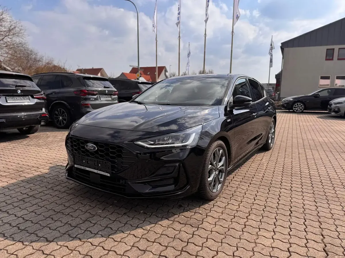 Usata Ford Focus ST-Line 116 CV (85 kW) 2025 Nero Berlina