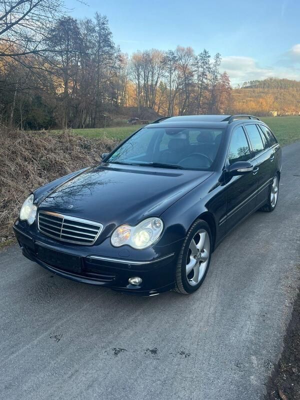 Blau Gebraucht 2006 Mercedes C320 Avantgarde Kombi | 3.490 € (Superpreis) - Bild 1/4