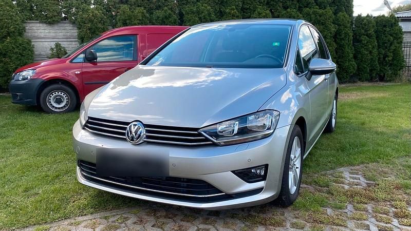 Silber Gebraucht 2017 VW Golf Sportsvan Sound Van / Kleinbus | 12.499 € (Etwas zu teuer) - Bild 1/4