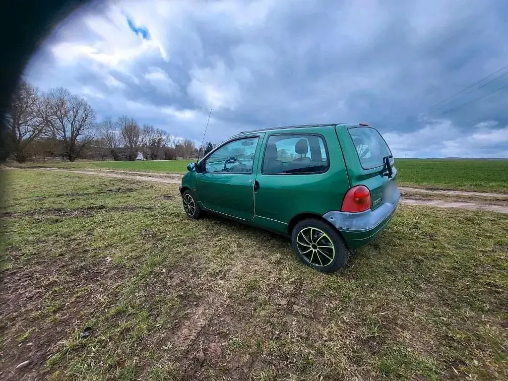 Używany Renault Twingo 75 KM (55 kW) 2001 Zielony Hatchback