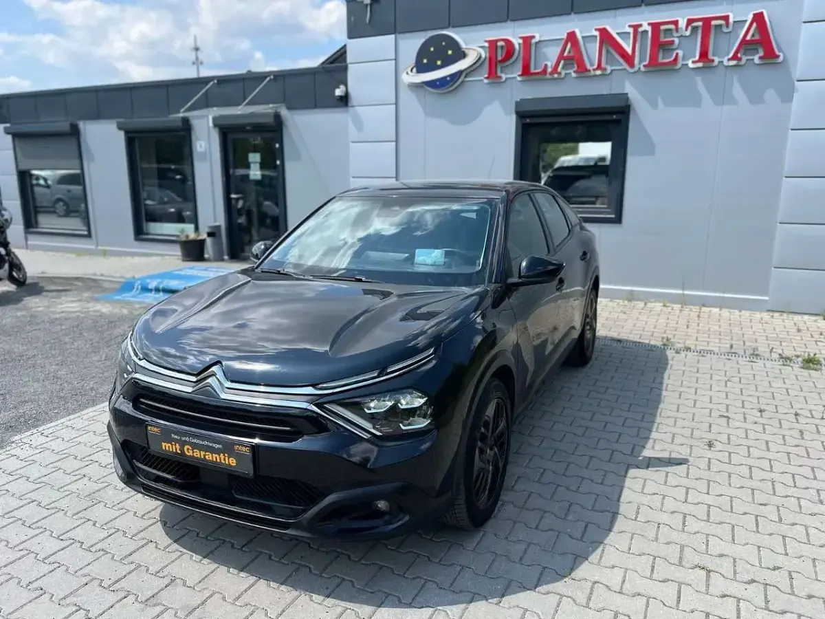 Gebraucht Citroën C4 Feel 110 PS (80 kW) 2022 Schwarz Limousine