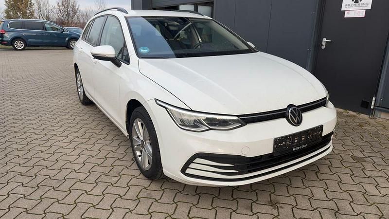 Weiß Gebraucht 2022 VW Golf VIII Kombi | 12.674 € (Superpreis) - Bild 1/4