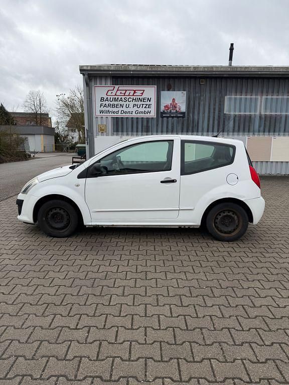 Gebraucht Citroën C2 Tonic 60 PS (44 kW) 2009 Weiß Kleinwagen