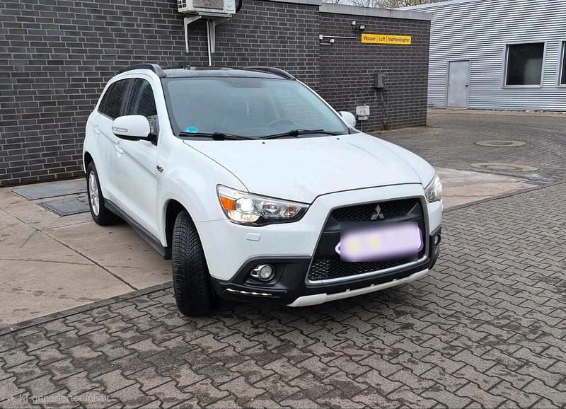 Gebraucht Mitsubishi ASX 150 PS (110 kW) 2010 Weiß SUV