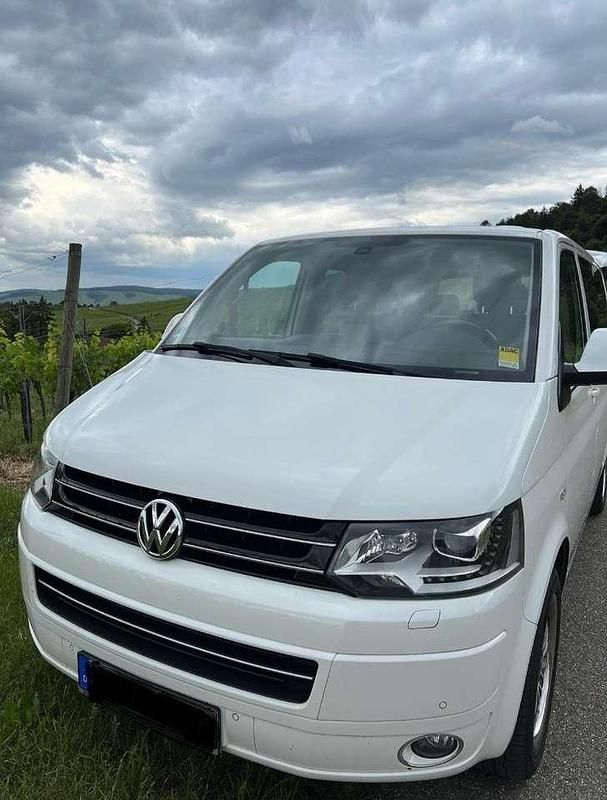 Weiß Gebraucht 2015 VW Multivan Comfortline Van | 18.500 € (Superpreis) - Bild 1/4