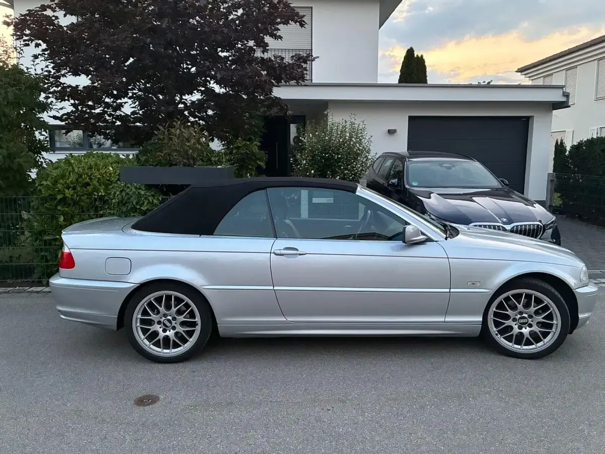 Gebraucht BMW 320 Cabriolet 170 PS (125 kW) 2001 Silber Cabrio