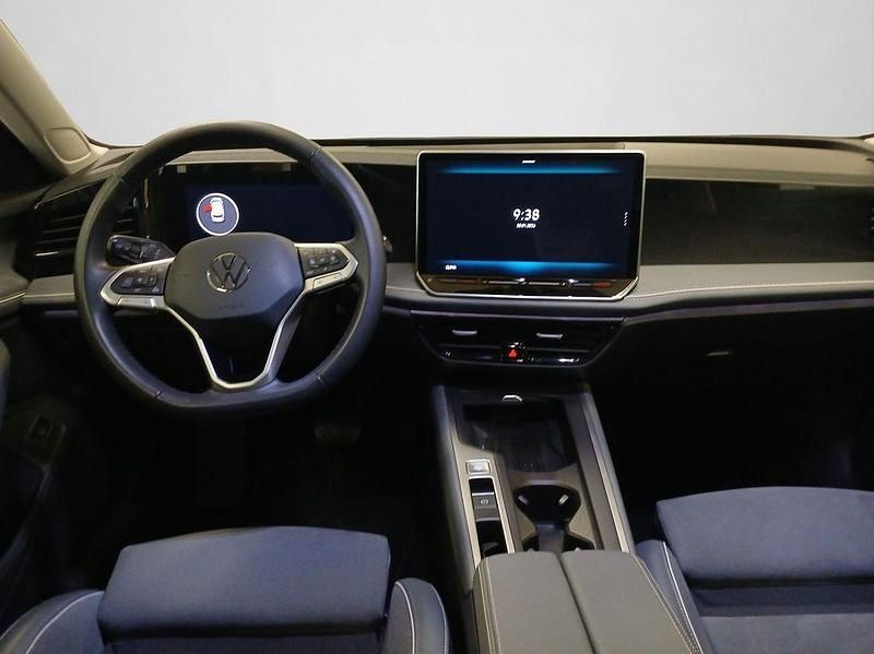 Gebraucht VW Passat Business 150 PS (110 kW) 2025 Diabasgrau metallic (metallic) Kombi