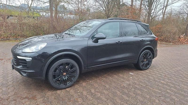 Schwarz Gebraucht 2015 Porsche Cayenne SUV | 36.300 € (Teuer) - Bild 1/4