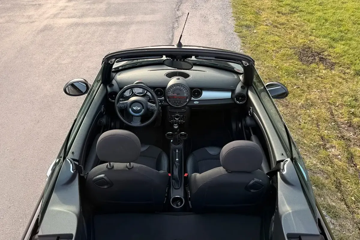 Gebraucht Mini Cooper Cabriolet 122 PS (89 kW) 2015 Schwarz Cabrio