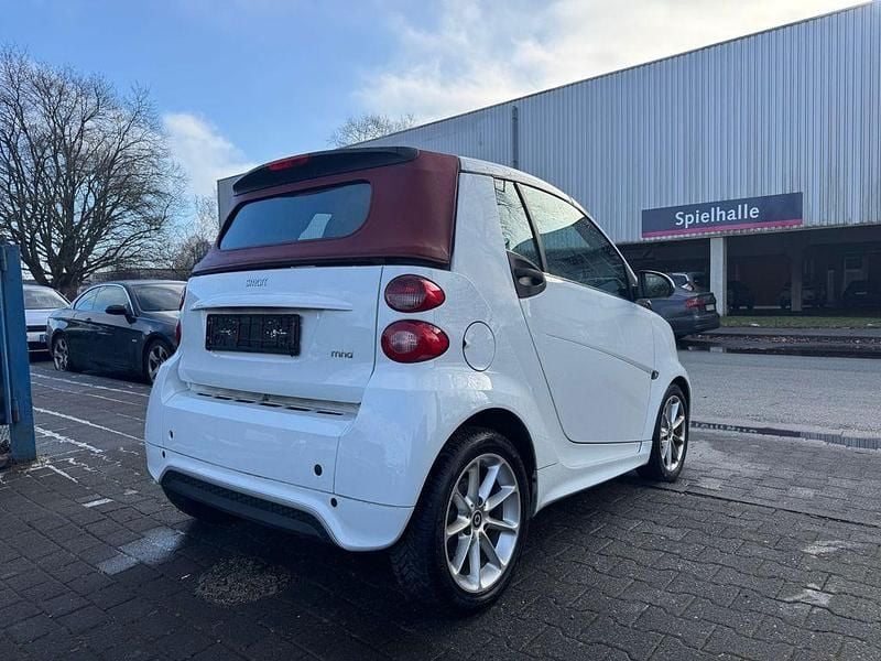 Gebraucht Smart ForTwo Cabrio 71 PS (52 kW) 2013 Schwarz Cabrio