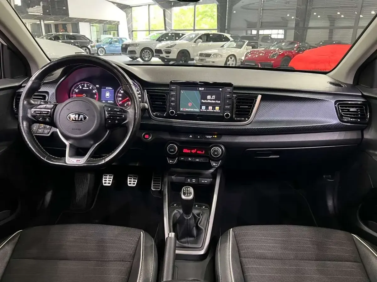 Gebraucht Kia Rio GT-Line 120 PS (88 kW) 2018 Clear white Limousine
